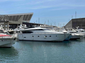 YACHT 20Metros
